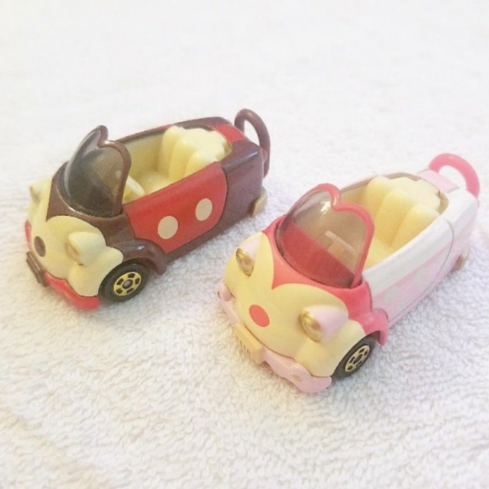 TOMICA TOMY Mickey Mouse and Minnie Mouse toy cars